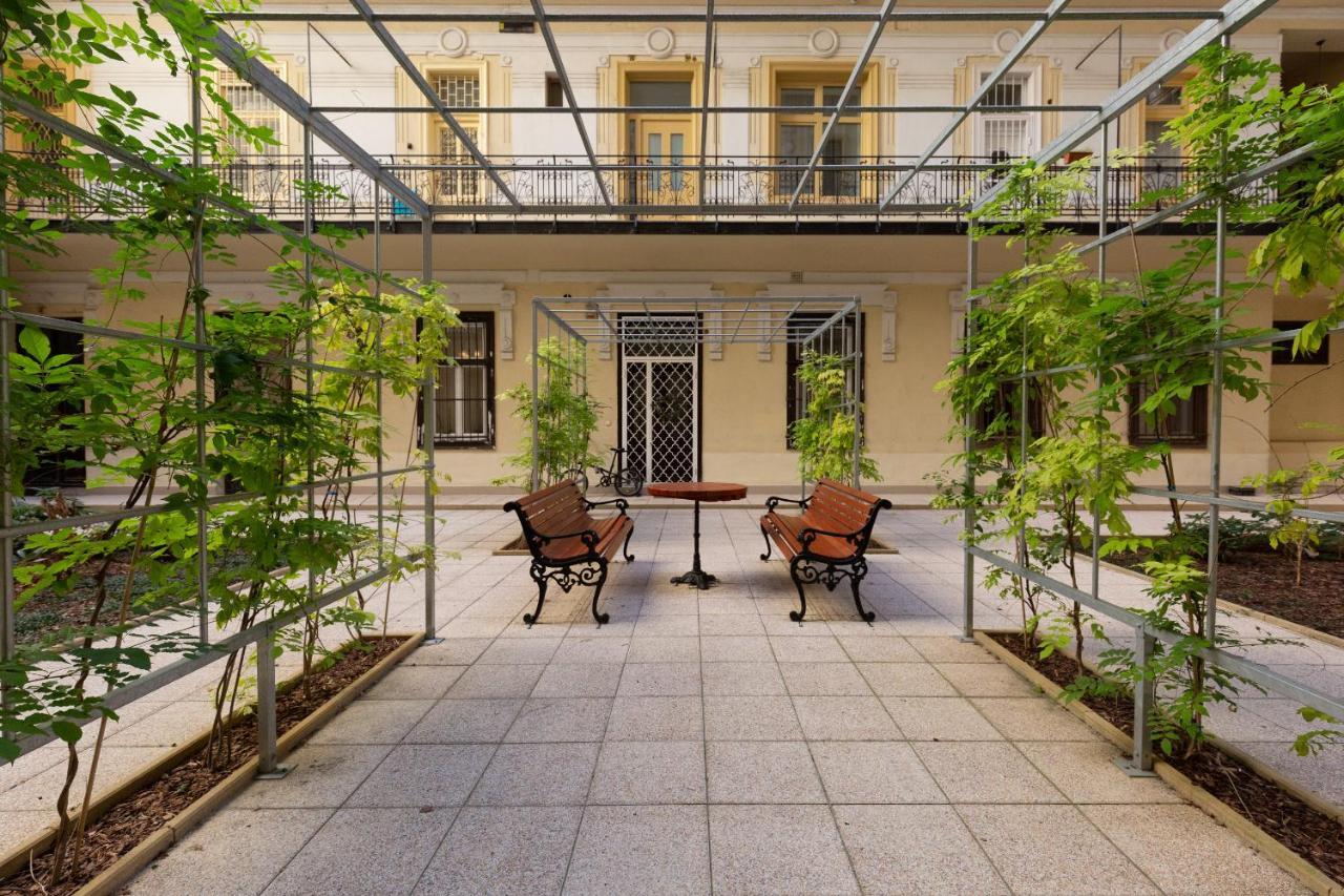 H29 Vivien Apartman Apartament *